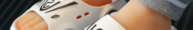 Claquettes en forme de voiture lumineuse pour enfants