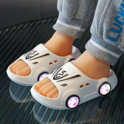 Claquettes en forme de voiture lumineuse pour enfants